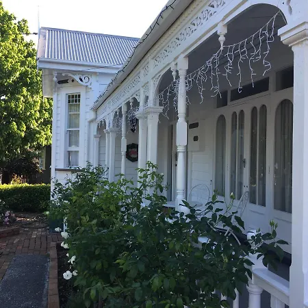 Chelsea House Bed & Breakfast-2