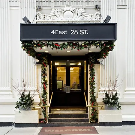 Latham Hotel-3