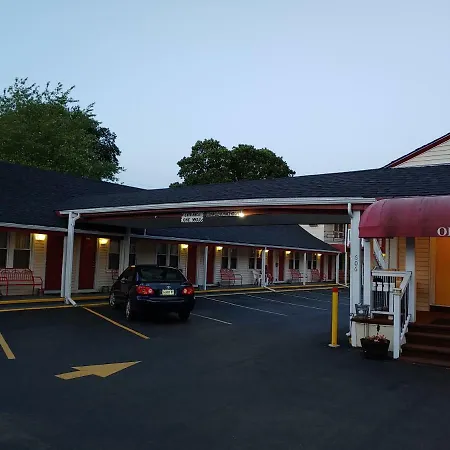 Maine Motel-3