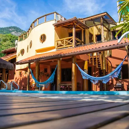 Casa Bonita Hospedagem e Café-2