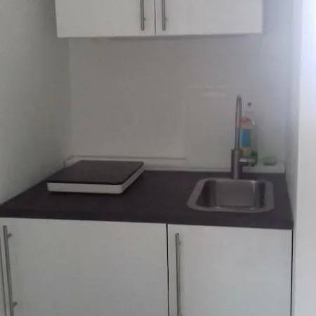 Pension QMT Reutlingen-2