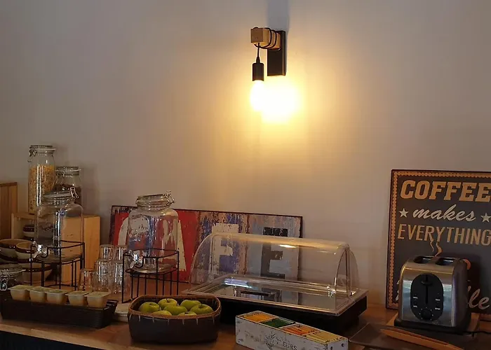 Logis Hotel Le Relais Des Dix Crus