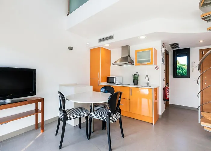 Aparthotel Las Palmeras Castelldefels