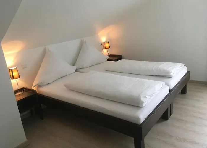 Hotel-Pension Zum Paradies