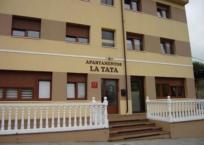 Apartamentos La Tata