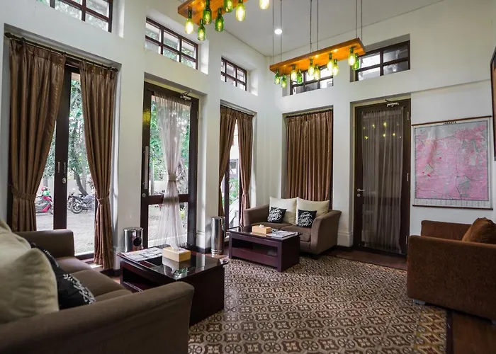 Jambuluwuk Heritage Menteng Suites
