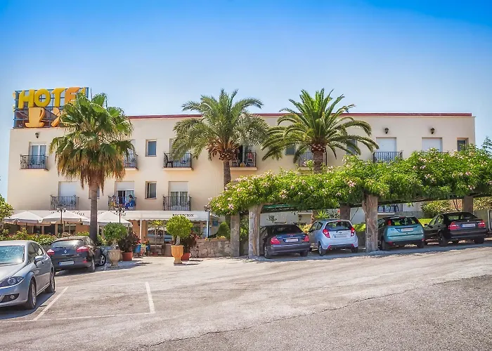 Hotel Al-Andalus