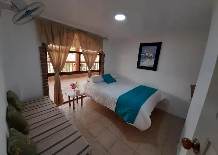 Suite Hotel Romanos