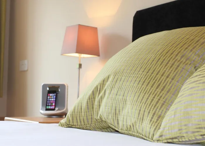 Woodside Hotel, Kenilworth - Warwick