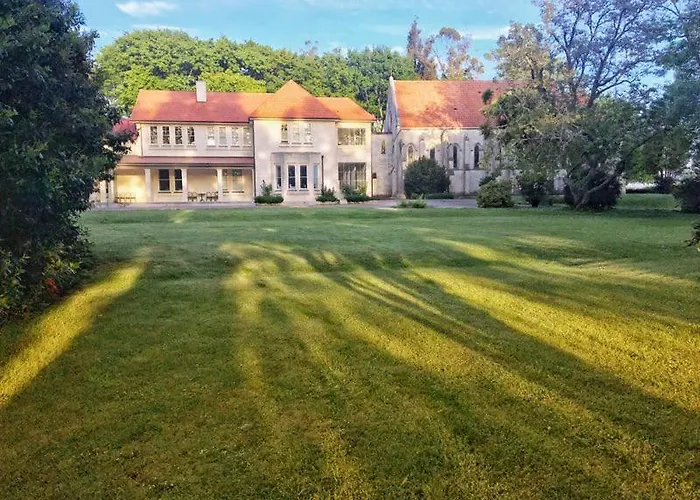 Teschemakers Resort