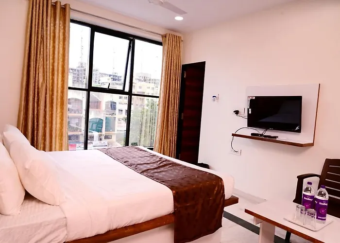 Hotel Daksh