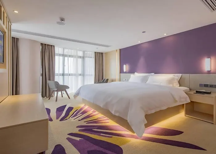 Lavande Hotel Nanchang Shuanggang Metro Station Caida University