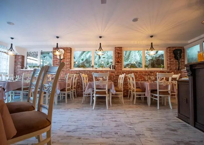 Pulpudeva Family Hotel