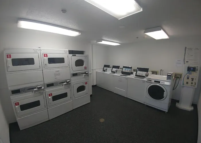 Intown Suites Extended Stay Chicago Il - Downers Grove