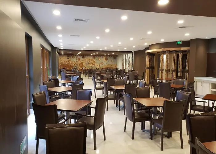 Hotel Diego de Almagro Castro