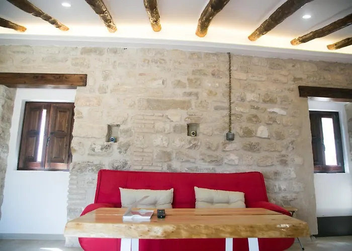 Apartamentos Turísticos La Casa Vieja