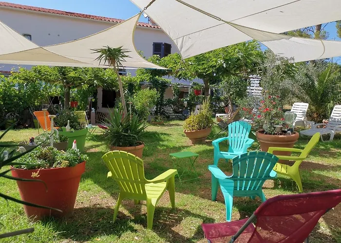 Hôtel Punta e Mare, Chambres et Appartements
