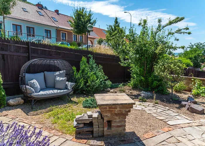 Mikulov - Inn - Hotel S Vinnym Sklepem Venuse