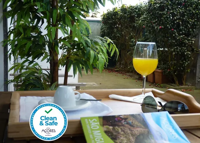 Azores Holidays House - B&B