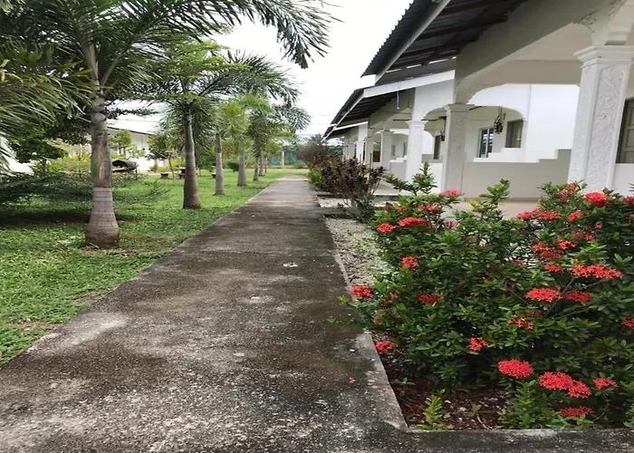 Alpha Motel