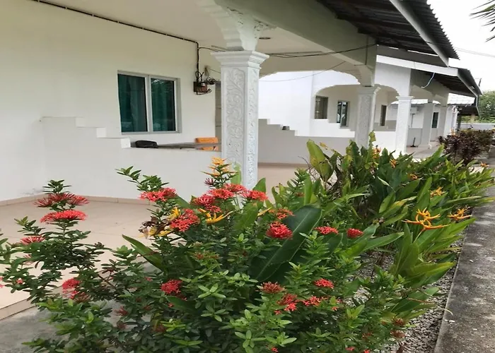 Alpha Motel