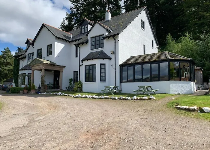 Craigdarroch Hotel