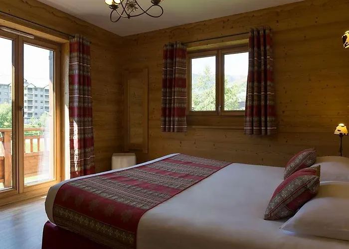 Chalet Htel Le Beausoleil The Originals Relais