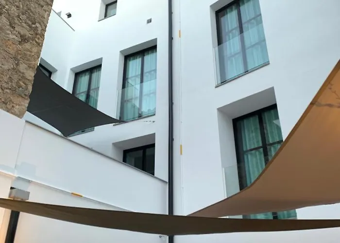 Aparthotel El Cargol