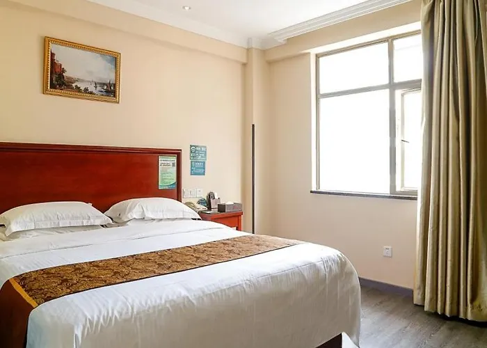 Greentree Inn Guangdong Shenzhen Longhua New Area Longguan Rord Tianhong Express Hotel