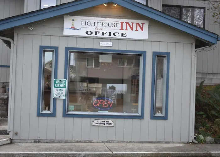Lighthouse Cove Inn