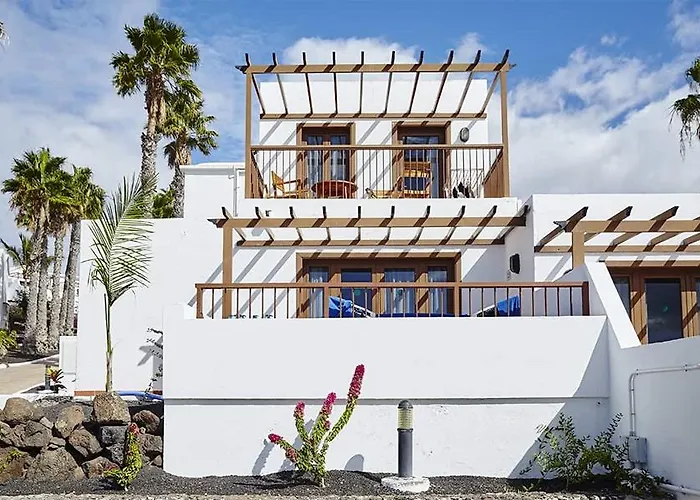 Flamingo Beach Resort