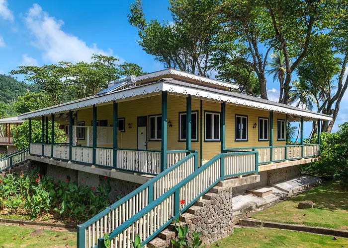 Rosalie Bay Eco Resort&Spa