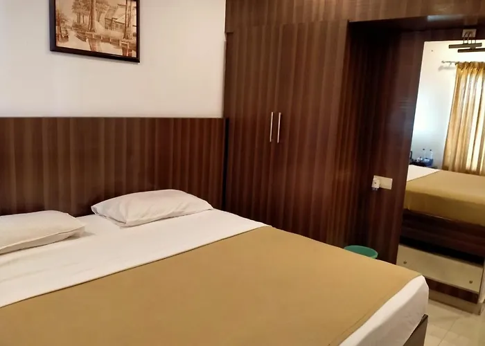 Hotel Green Park Suites