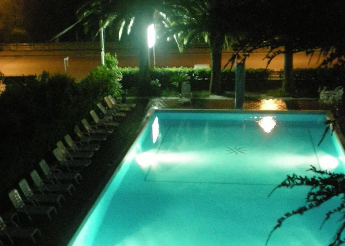 Hotel Seven Residence