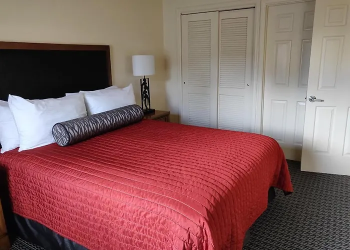 Getaways At The Lodge At Kingsbury Crossing