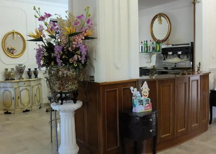 Hotel Flowers