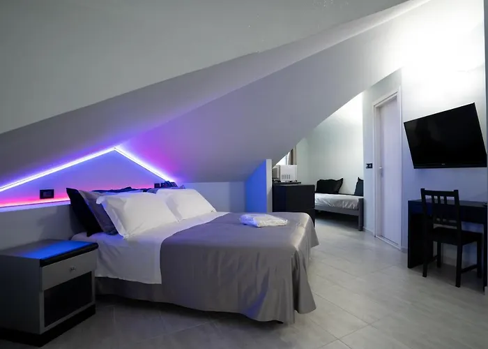 J Hotel