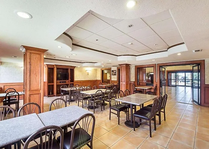 Shary Inn And Suites
