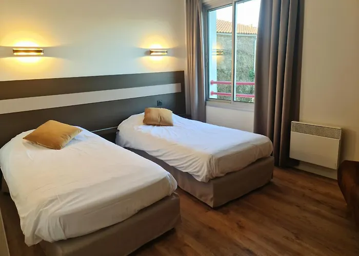 Hotel Pont De Senard