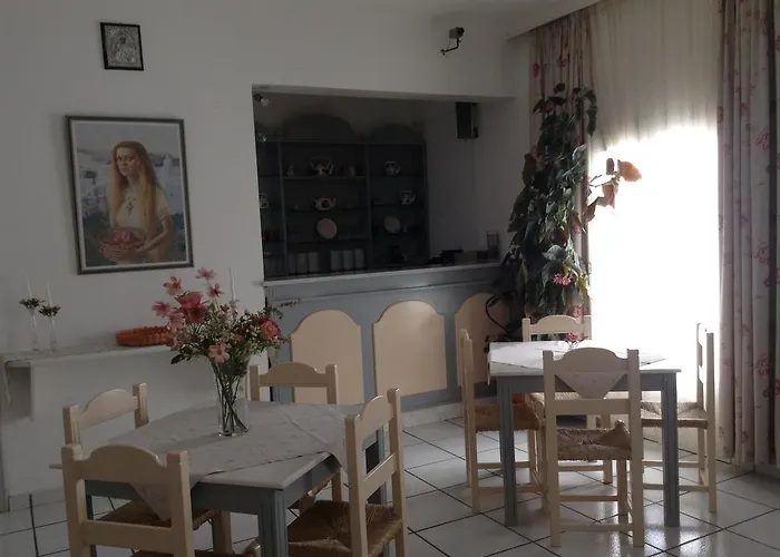 King Thiras Hotel