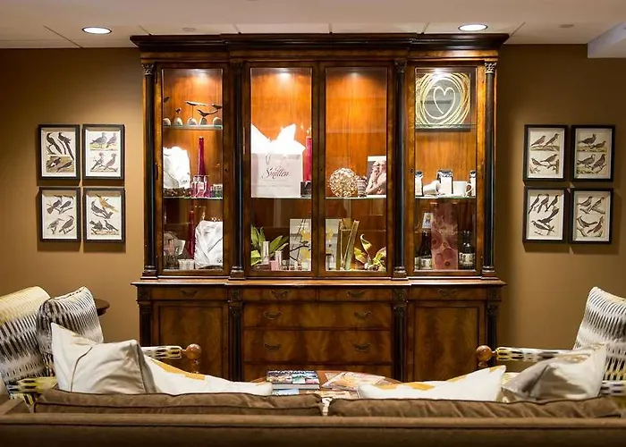 The Grand At Bedford Village Inn
