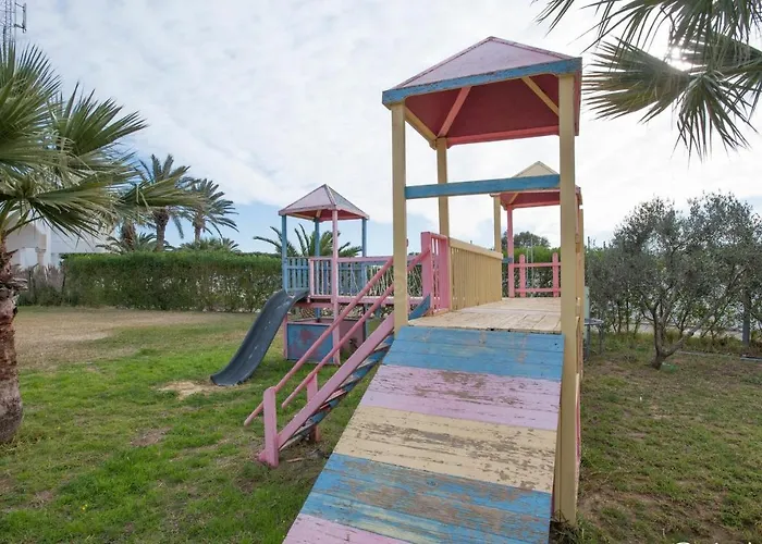 Thapsus Beach Resort