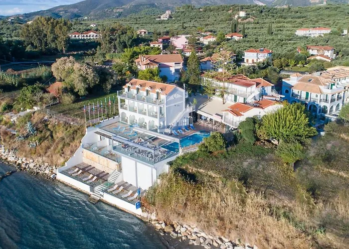Denise Beach Hotel