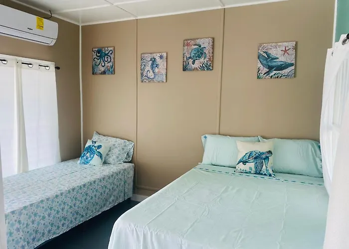 Blue Sky Rentals Utila