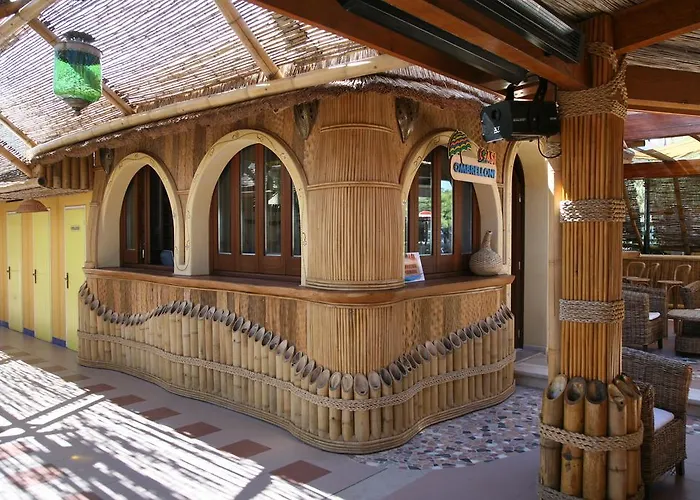 Oasi Beach Hotel