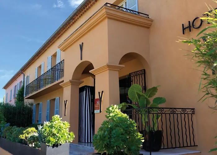 Hotel Le Y