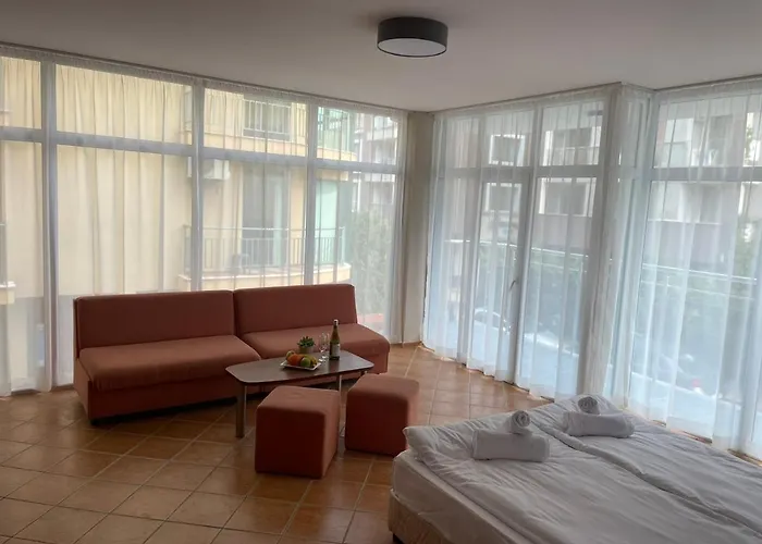 Hotel Eco Palace