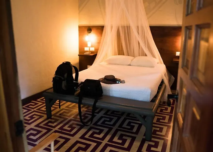 Jungle Lodge Tikal Hostal