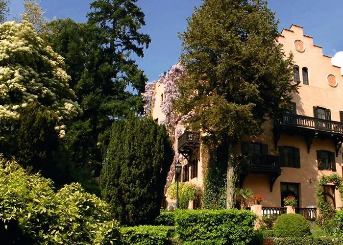 Schloss-Castel Pienzenau - Guestrooms&Apartments - B&B-Hotel&Restaurant