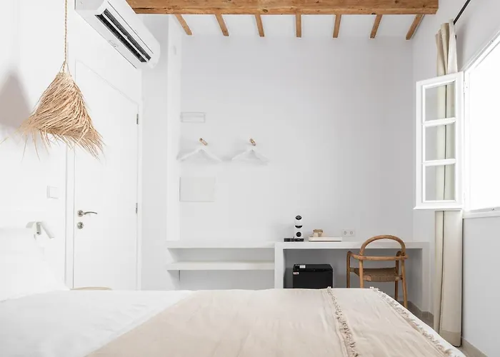 S'Enclova Petit Hotel